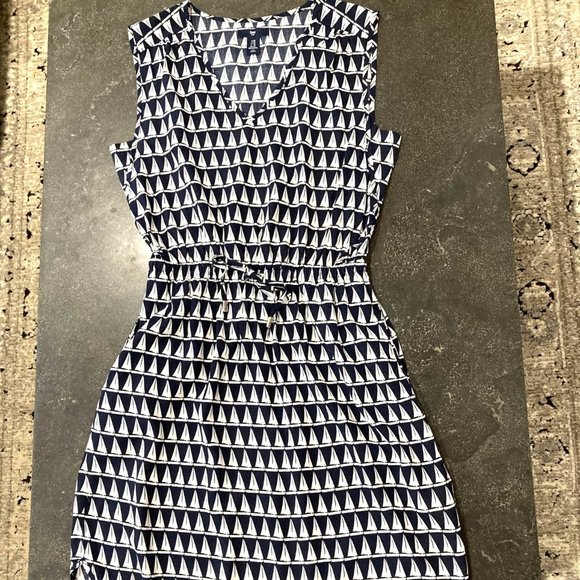 GAP Dresses & Skirts - GAP Sailboat Sleeveless Dress with Pockets Size XS